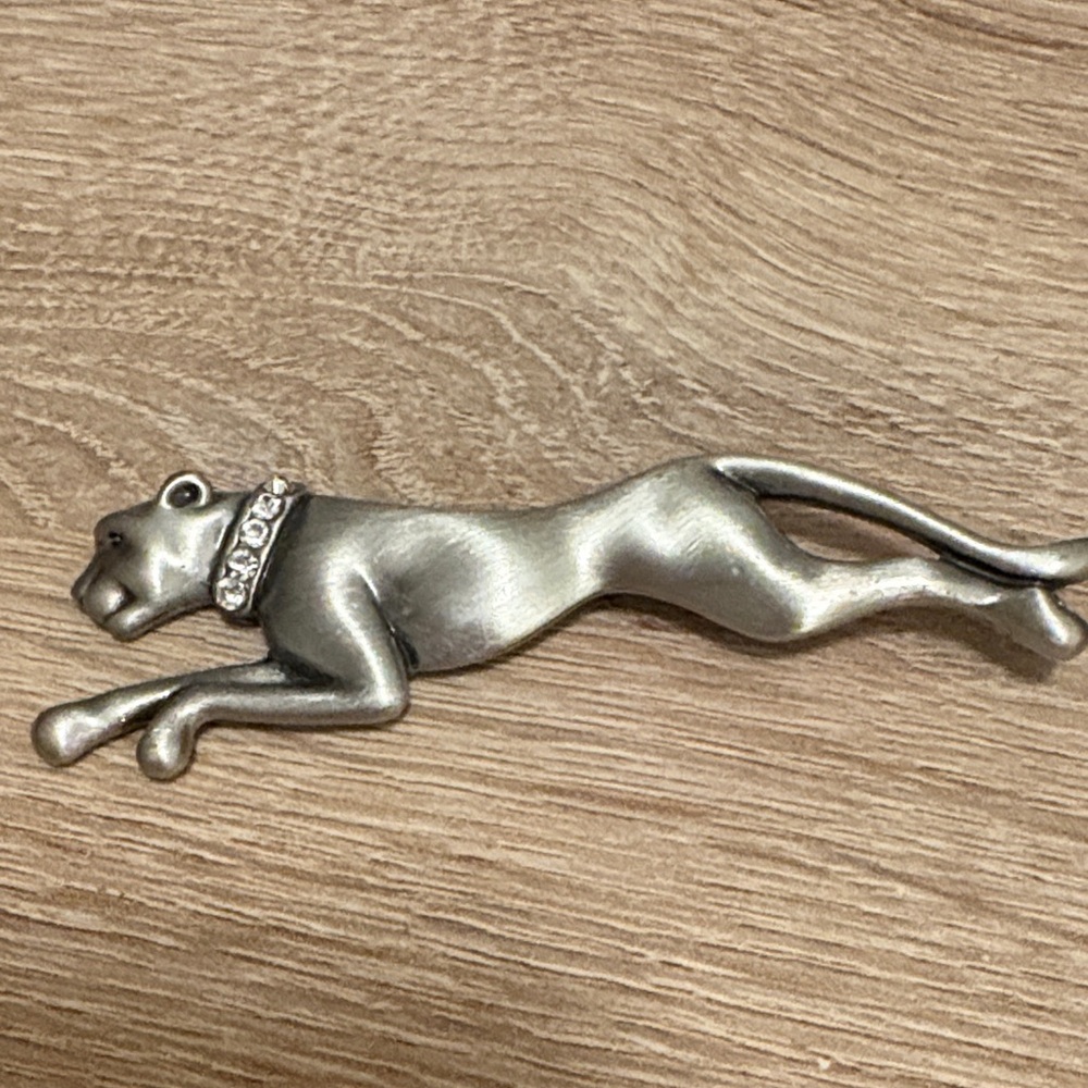 Vintage pewter Panther Brooch with Rhinestone Collar